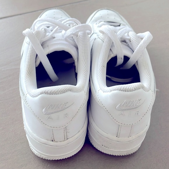 Nike Air Force Ones - Picture 5 of 8